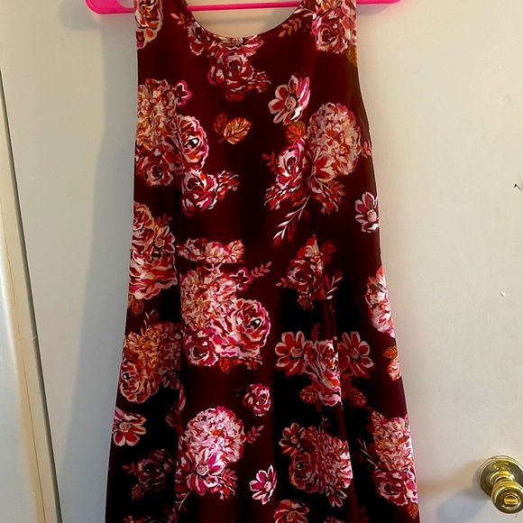 Beautiful dress size XL new never used but without tags - Picture 3 of 3